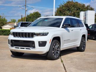 New 2025 Jeep Grand Cherokee L Overland w/ Luxury Tech Group IV video 2