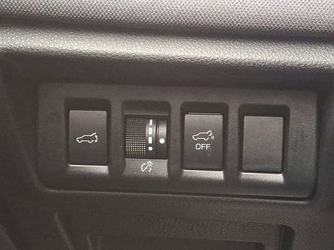 Certified 2022 Subaru Outback Premium image 25