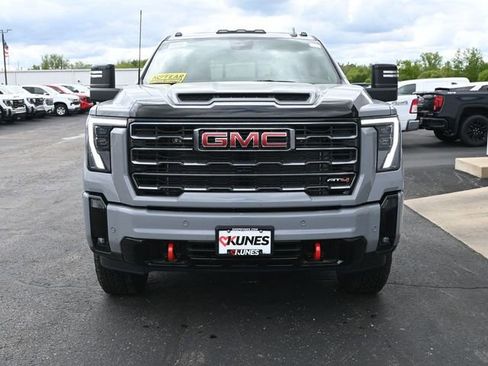 Used 2025 GMC Sierra 3500 AT4 w/ Technology Package image 12