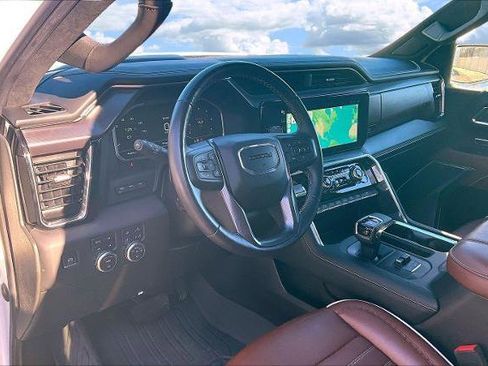 Used 2023 GMC Sierra 1500 Denali Ultimate image 17