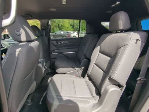 New 2026 Chevrolet Traverse LT w/ LPO, Floor Liner Package image 25