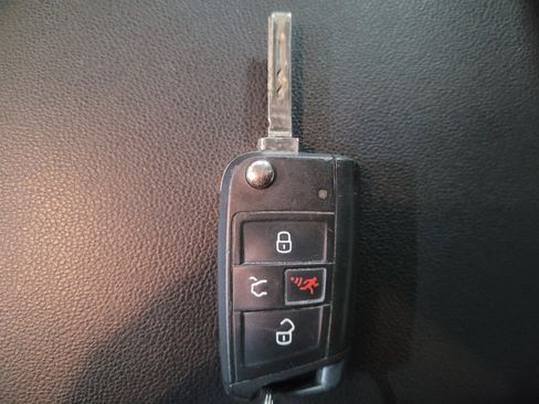 Used 2021 Volkswagen Jetta S w/ Driver Assistance Package image 32