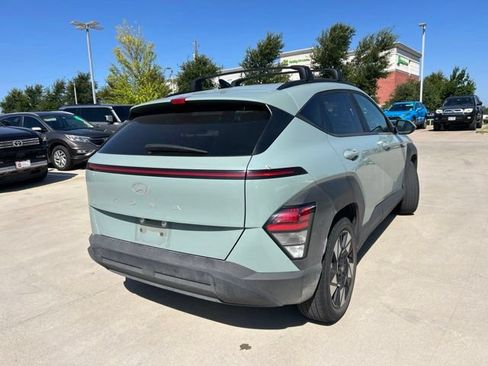 Used 2024 Hyundai Kona SEL w/ Convenience Package FWD image 3