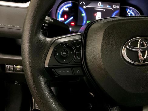 Certified 2025 Toyota RAV4 LE AWD/4WD image 23