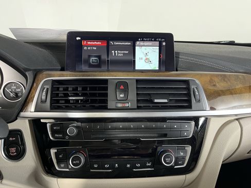 Used 2018 BMW 340i xDrive Sedan w/ Premium Package image 13