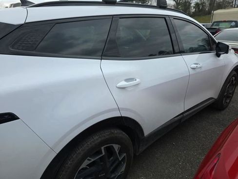 Used 2025 Kia Sportage SX image 25