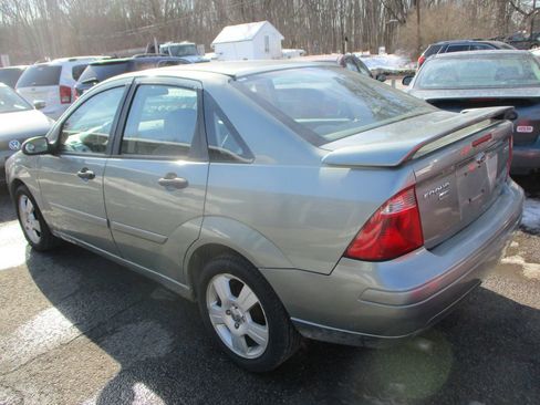 Used 2006 Ford Focus ZX4 Sedan image 7
