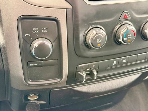Used 2013 RAM 1500 Tradesman w/ PWR & Remote Entry Group AWD/4WD image 13