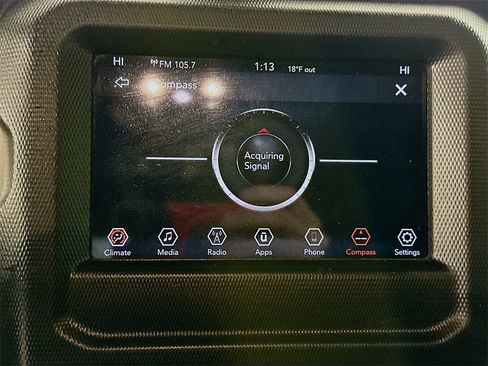 Used 2019 Jeep Wrangler Unlimited Sahara image 13