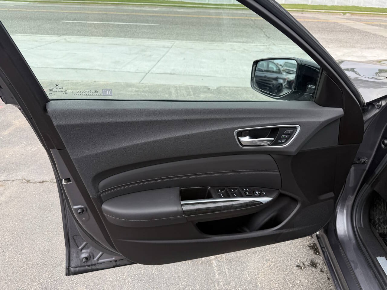 Used 2020 Acura TLX FWD image 17