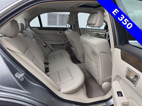 Used 2015 Mercedes-Benz E 350 Sedan image 27