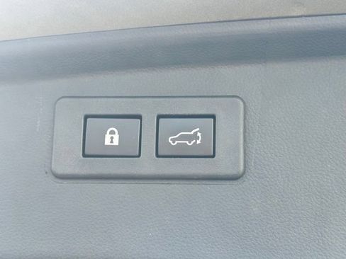 Used 2023 Subaru Outback Premium AWD/4WD image 8