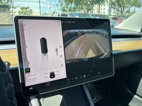 Used 2023 Tesla Model 3 Standard Range RWD image 12