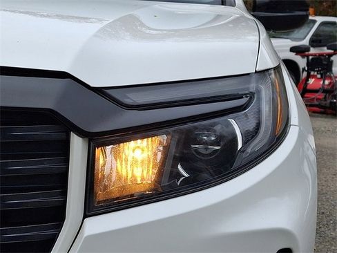 Used 2022 Honda Ridgeline Sport image 9