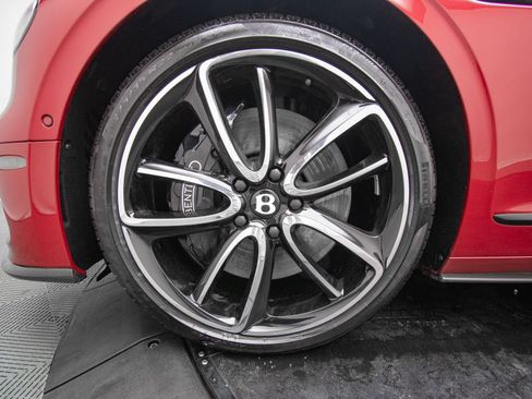 Certified 2024 Bentley Flying Spur S V8 AWD/4WD image 46
