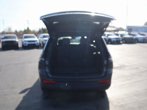 New 2025 Jeep Grand Cherokee L Altitude image 26