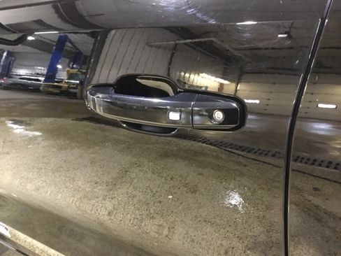 Used 2023 GMC Canyon Elevation w/ Convenience Package image 12