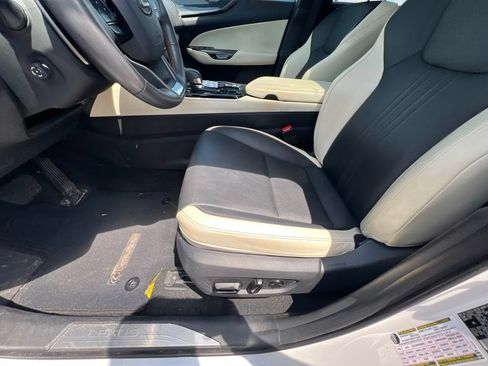 Used 2024 Lexus NX 250 FWD image 19