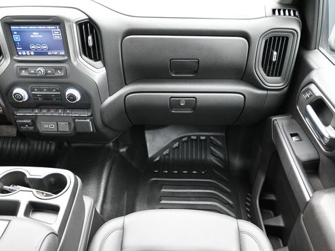 Used 2024 GMC Sierra 2500 Pro w/ Convenience Package RWD image 33