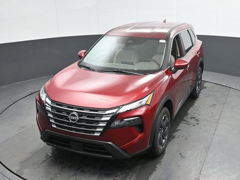 Used 2025 Nissan Rogue SV AWD/4WD image 37