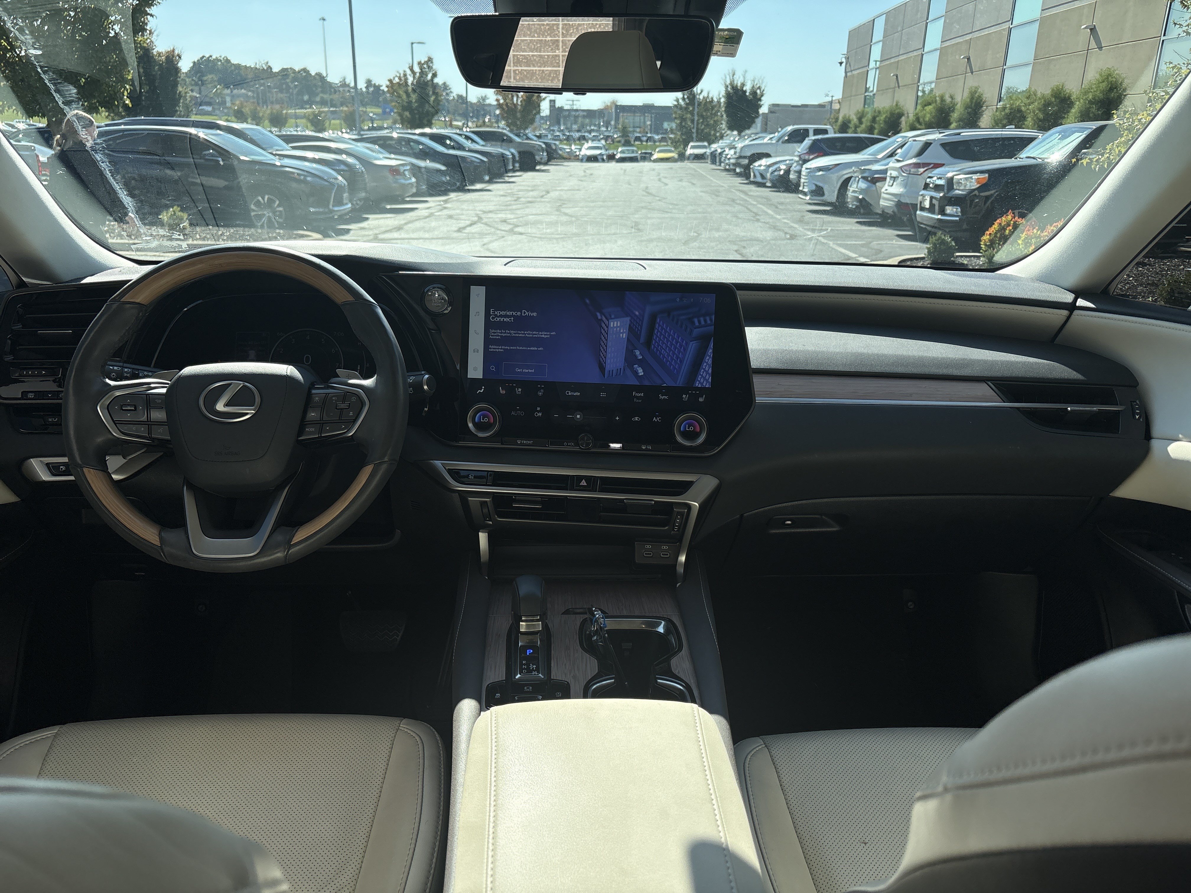 Used 2024 Lexus RX 350 Premium w/ Convenience Package FWD image 29
