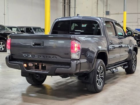 Used 2023 Toyota Tacoma TRD Sport image 8