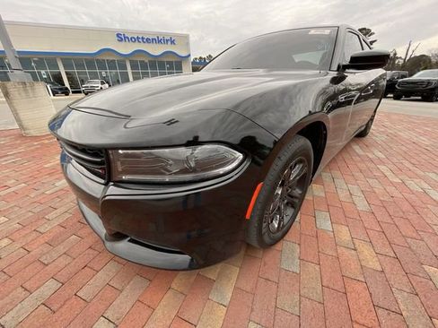 Used 2022 Dodge Charger SXT image 7