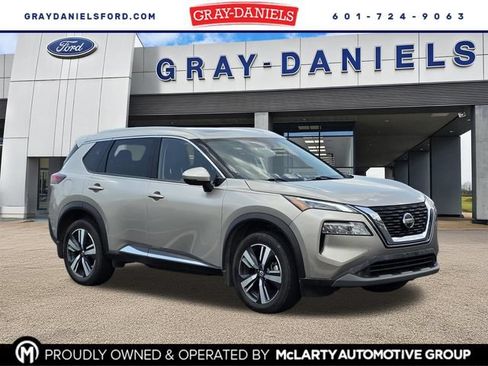 Used 2021 Nissan Rogue SL FWD image 1