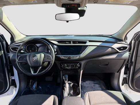 Used 2020 Buick Encore GX Select w/ Sport Touring Package FWD image 3