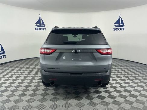 Used 2020 Chevrolet Traverse LT w/ LT Premium Package AWD/4WD image 5