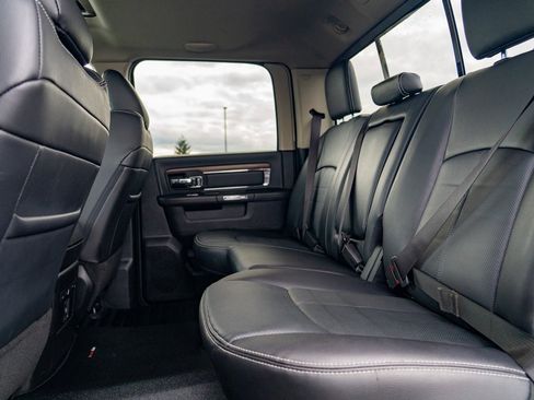 Used 2018 RAM 1500 Laramie w/ Convenience Group image 18