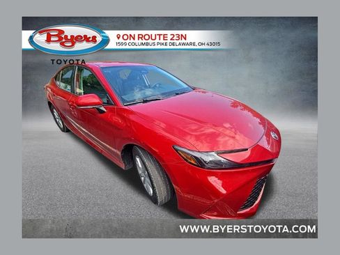 Used 2025 Toyota Camry LE FWD image 1