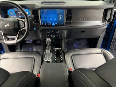 Used 2025 Ford Bronco Badlands AWD/4WD image 39