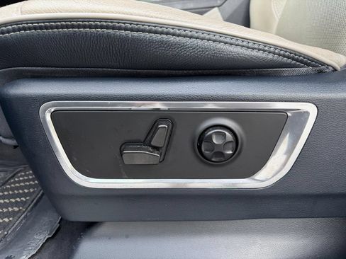 Used 2022 RAM 1500 Limited AWD/4WD image 13