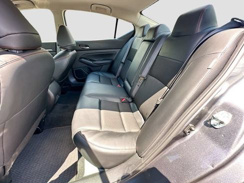 Used 2024 Nissan Altima 2.5 SR FWD image 23
