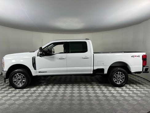 Used 2024 Ford F250 Lariat image 11