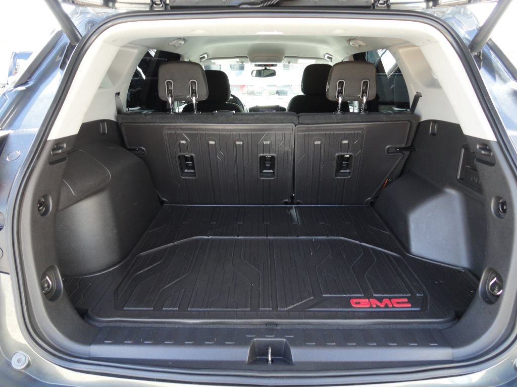 Used 2019 GMC Terrain SLE w/ Driver Convenience Package FWD image 12