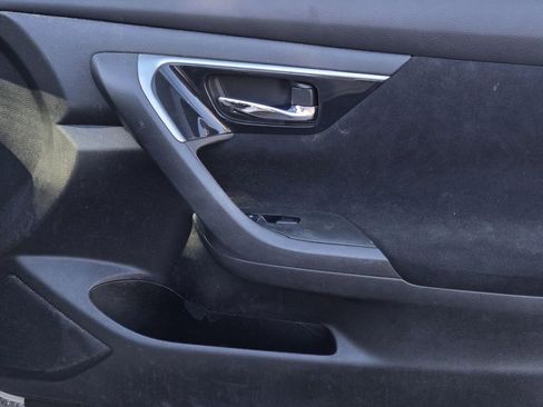 Used 2014 Nissan Altima 2.5 S image 9