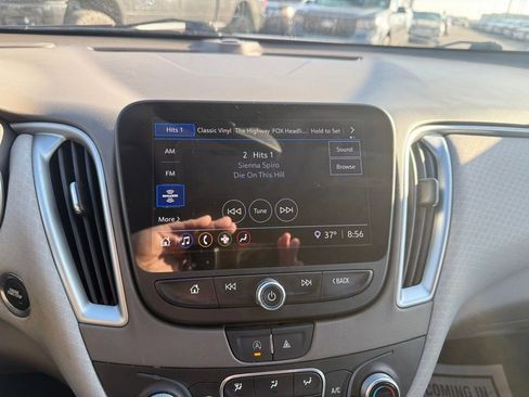 Used 2023 Chevrolet Malibu LT image 13