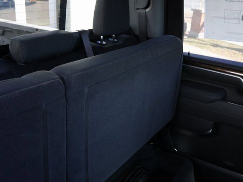 New 2026 GMC Sierra 2500 SLE image 13