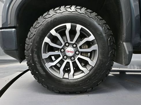 Used 2020 GMC Sierra 1500 AT4 w/ AT4 Premium Package AWD/4WD image 18
