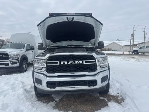 New 2024 RAM 5500 Tradesman AWD/4WD image 15