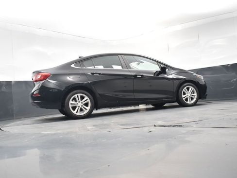 Used 2018 Chevrolet Cruze LT image 28