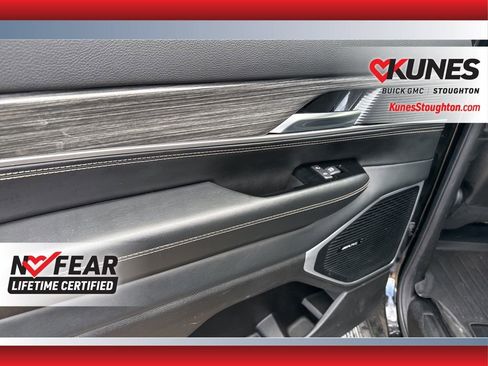 Used 2022 Jeep Wagoneer Series III w/ Rear Seat Video Group 1 AWD/4WD image 42