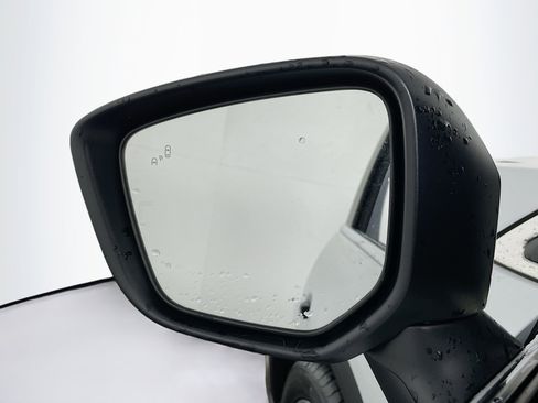 Used 2024 Mitsubishi Eclipse Cross SE image 16