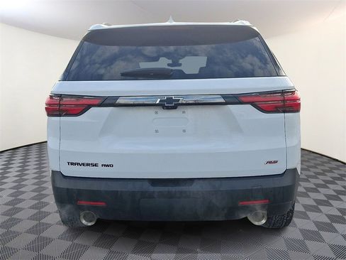 Used 2023 Chevrolet Traverse RS image 8