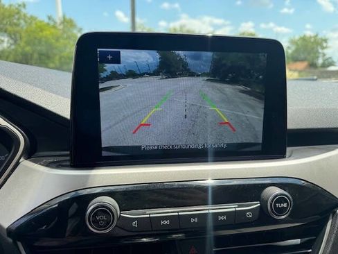 Used 2020 Ford Escape SE image 48