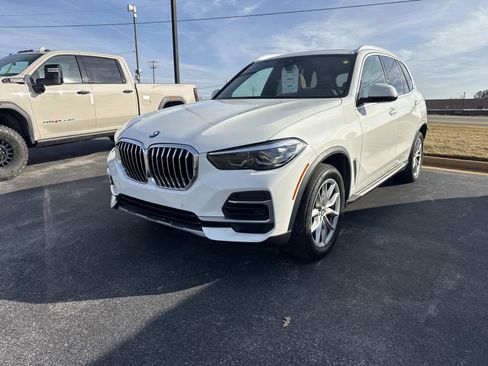 Used 2022 BMW X5 xDrive40i w/ Premium Package image 10