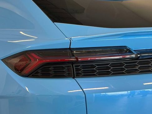 Used 2025 Lamborghini Urus S AWD/4WD image 10
