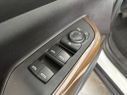 Used 2023 GMC Acadia SLE w/ Driver Convenience Package AWD/4WD image 15